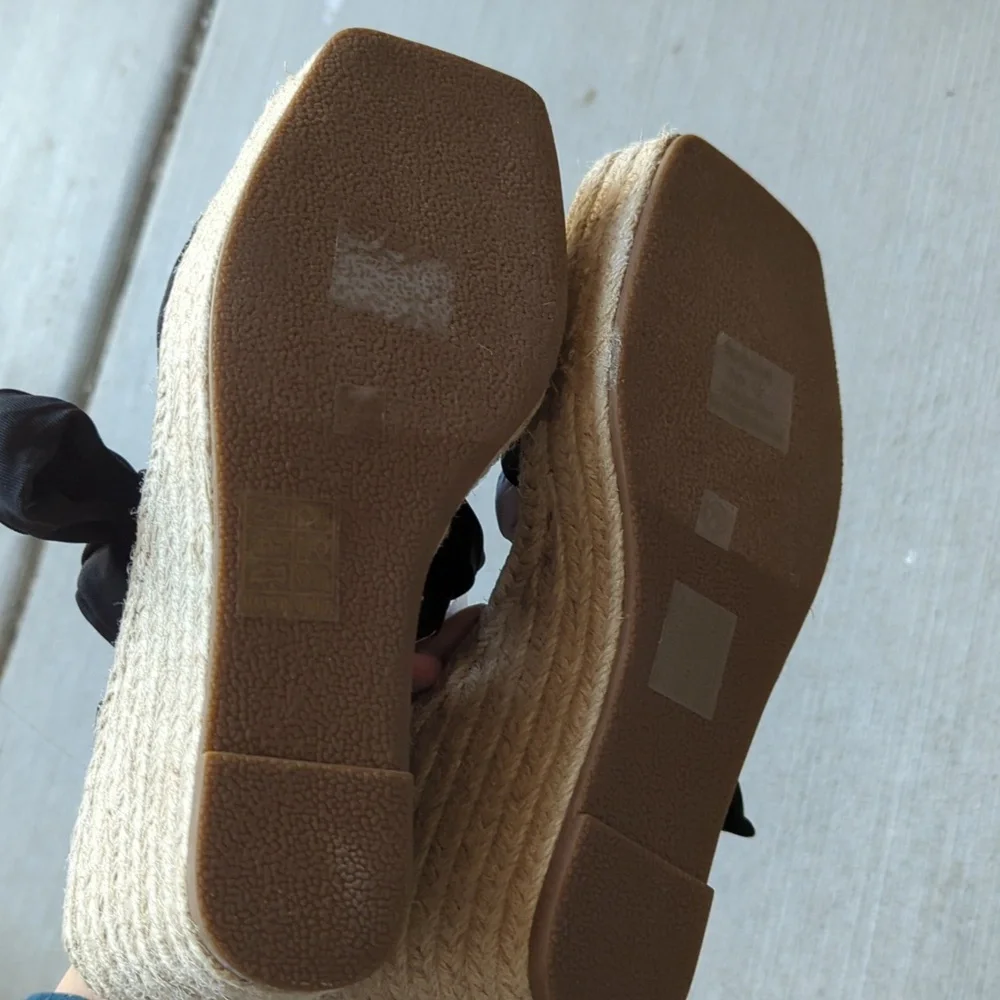 Journee Collection Women's Black‎ Tie Espadrilles Beach Wedge Heels Size 7.5
